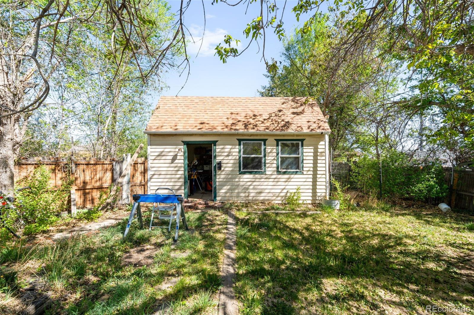 994 Welch Street Lakewood CO 80401