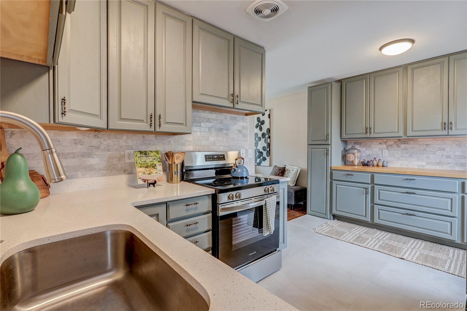 7672 Saulsbury Street Arvada CO 80003