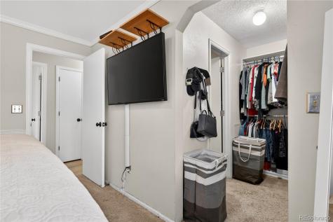 4890 S Holland Court Littleton CO 80123