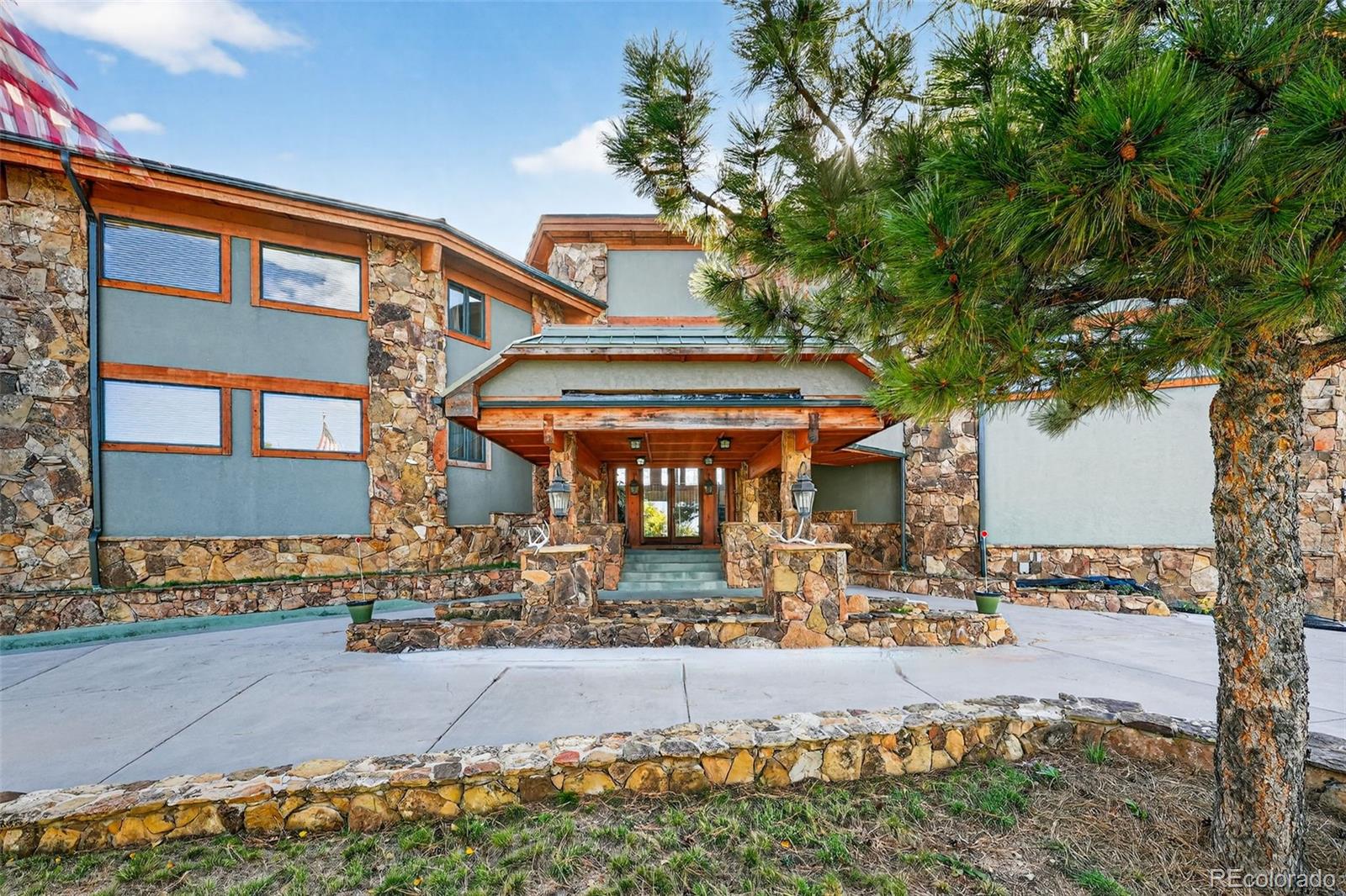14900 Elk Mountain Trail Littleton CO 80127