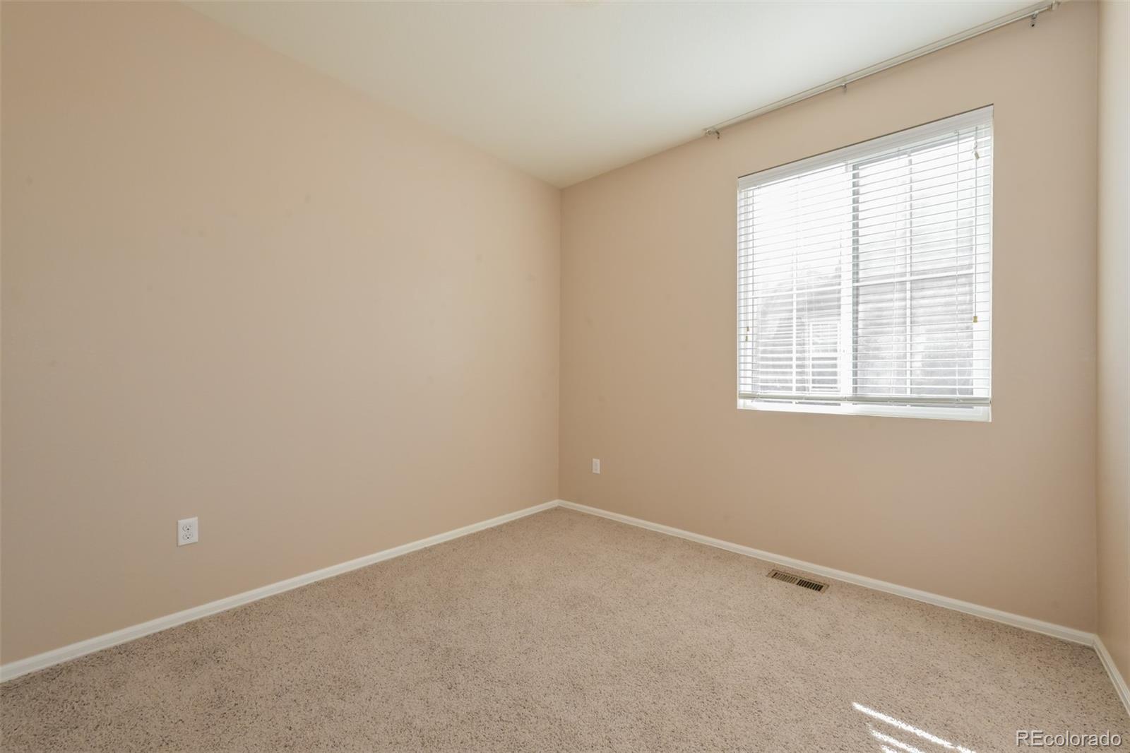 5613 S Elk Court Aurora CO 80016
