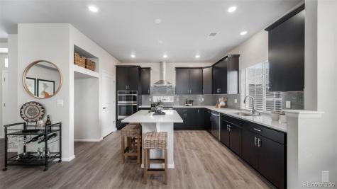 21875 E 51st Drive Aurora CO 80019