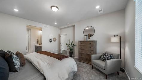 21875 E 51st Drive Aurora CO 80019