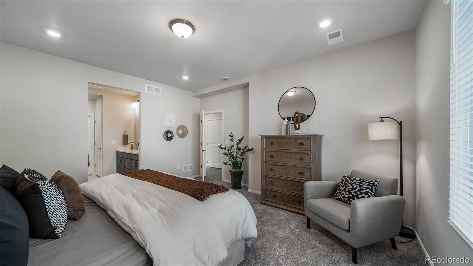 21875 E 51st Drive Aurora CO 80019