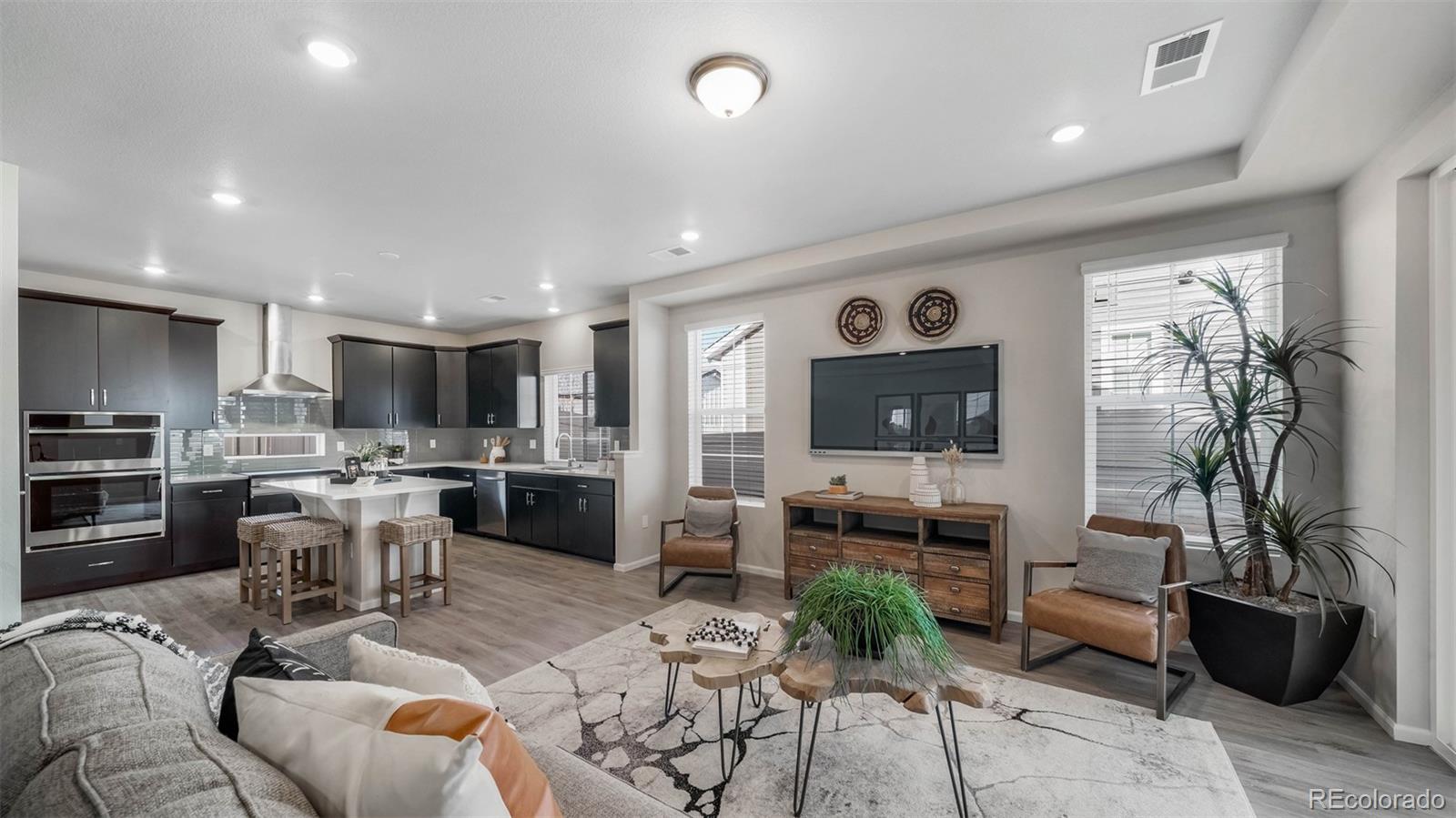 21875 E 51st Drive Aurora CO 80019