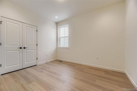 8942 S Riviera Way Aurora CO 80016