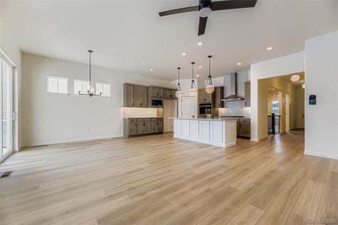 8942 S Riviera Way Aurora CO 80016