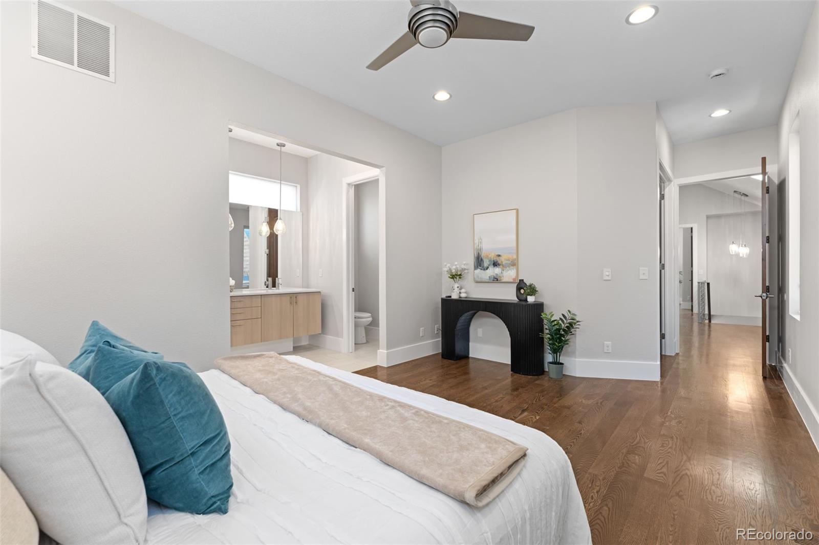 2521 Lawrence Street Denver CO 80205