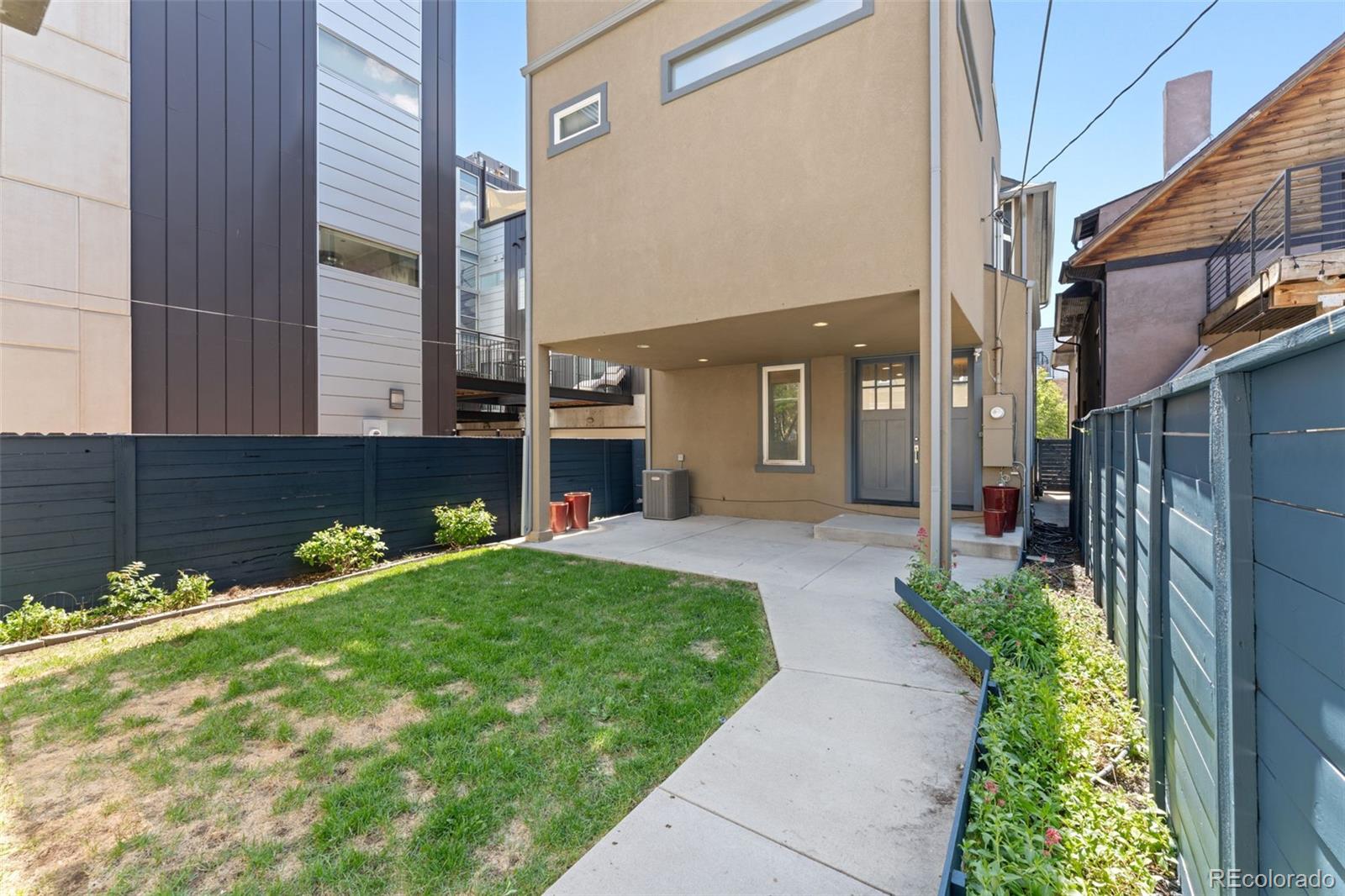 2521 Lawrence Street Denver CO 80205