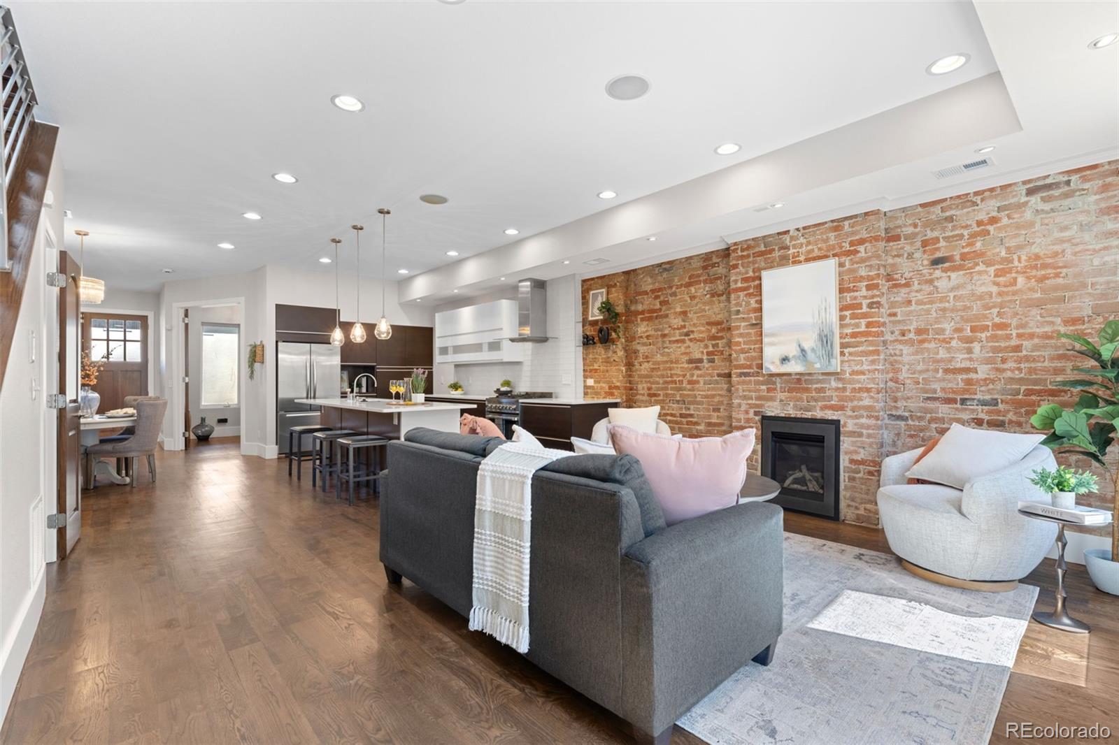 2521 Lawrence Street Denver CO 80205