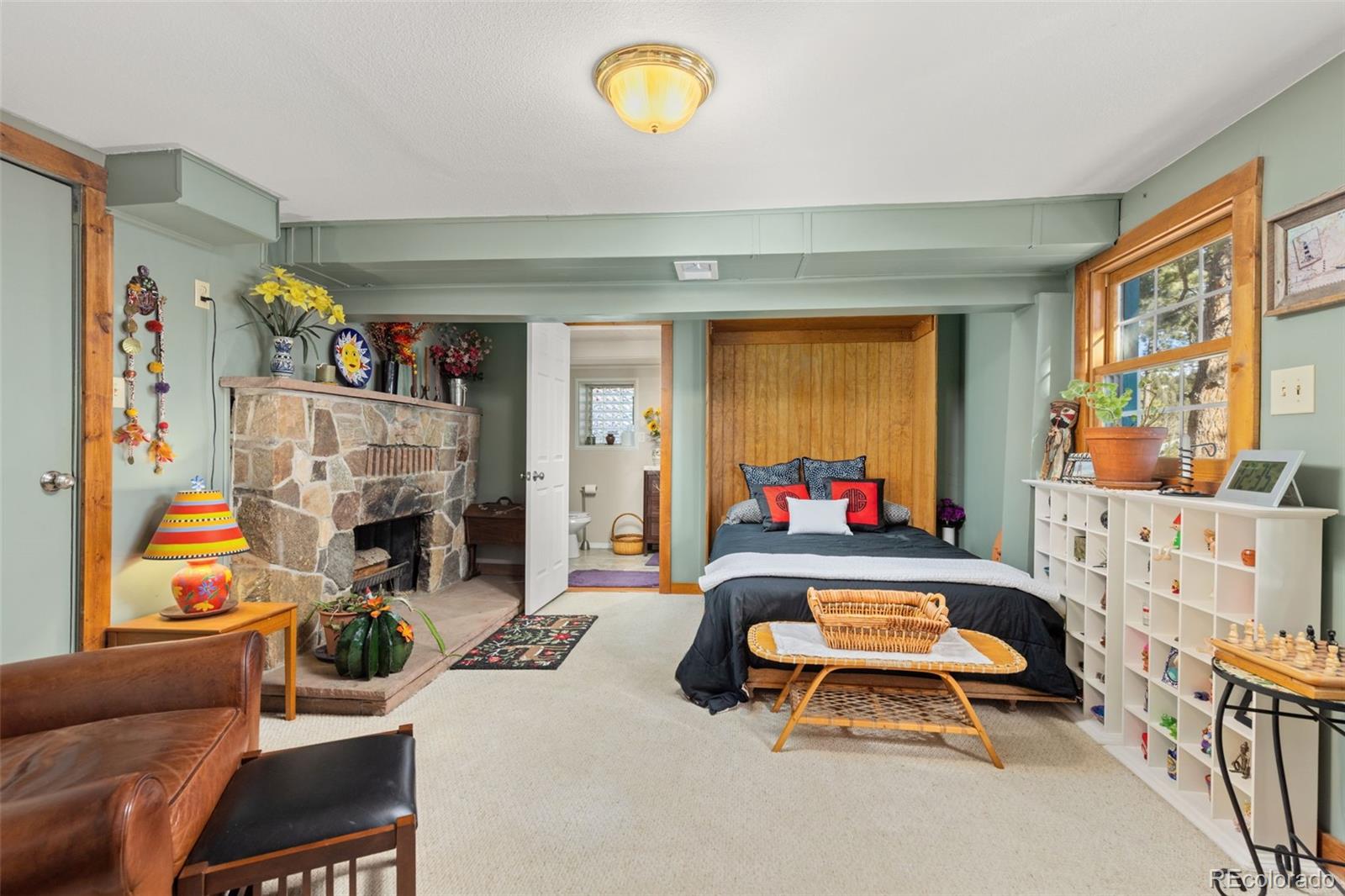 2 King Place Nederland CO 80466