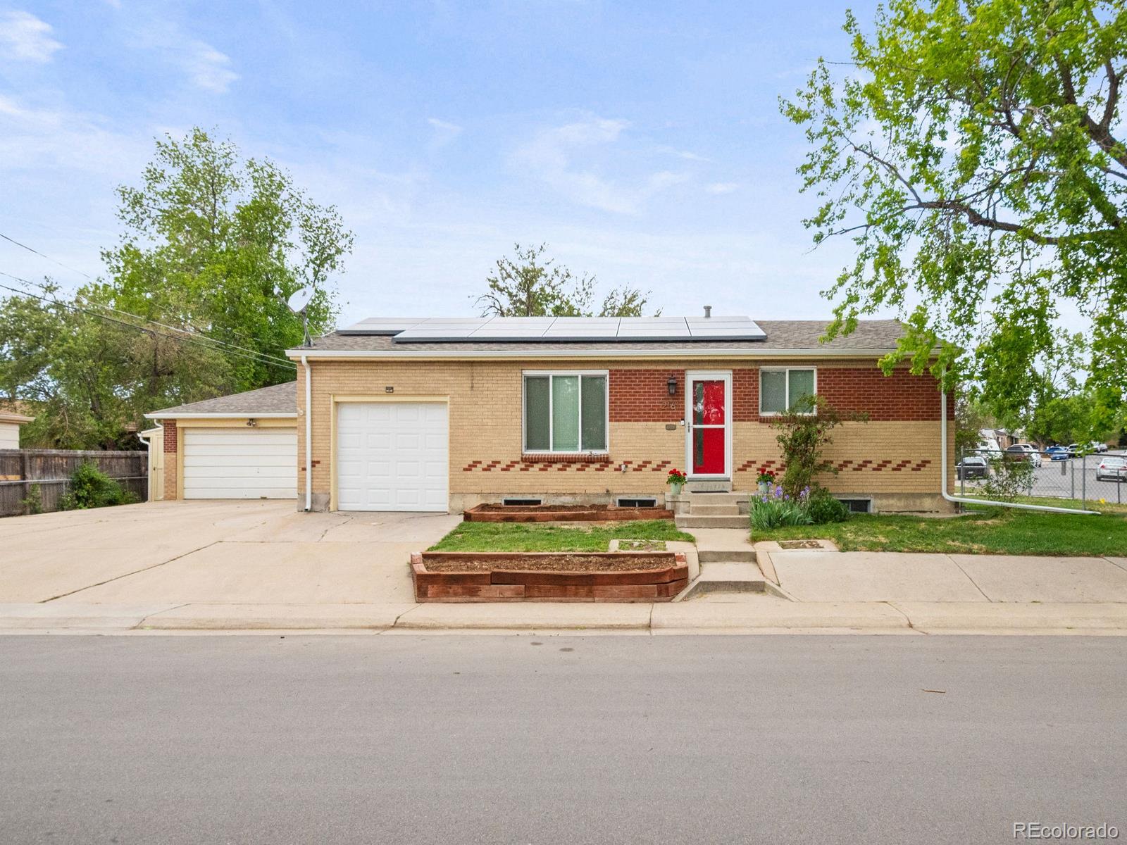 2161 Meadowbrook Drive Denver CO 80221