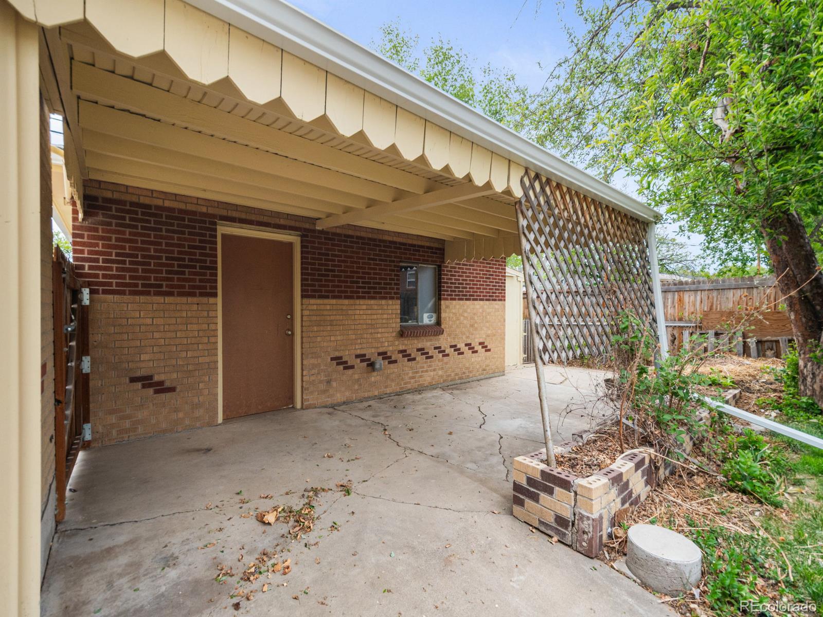 2161 Meadowbrook Drive Denver CO 80221