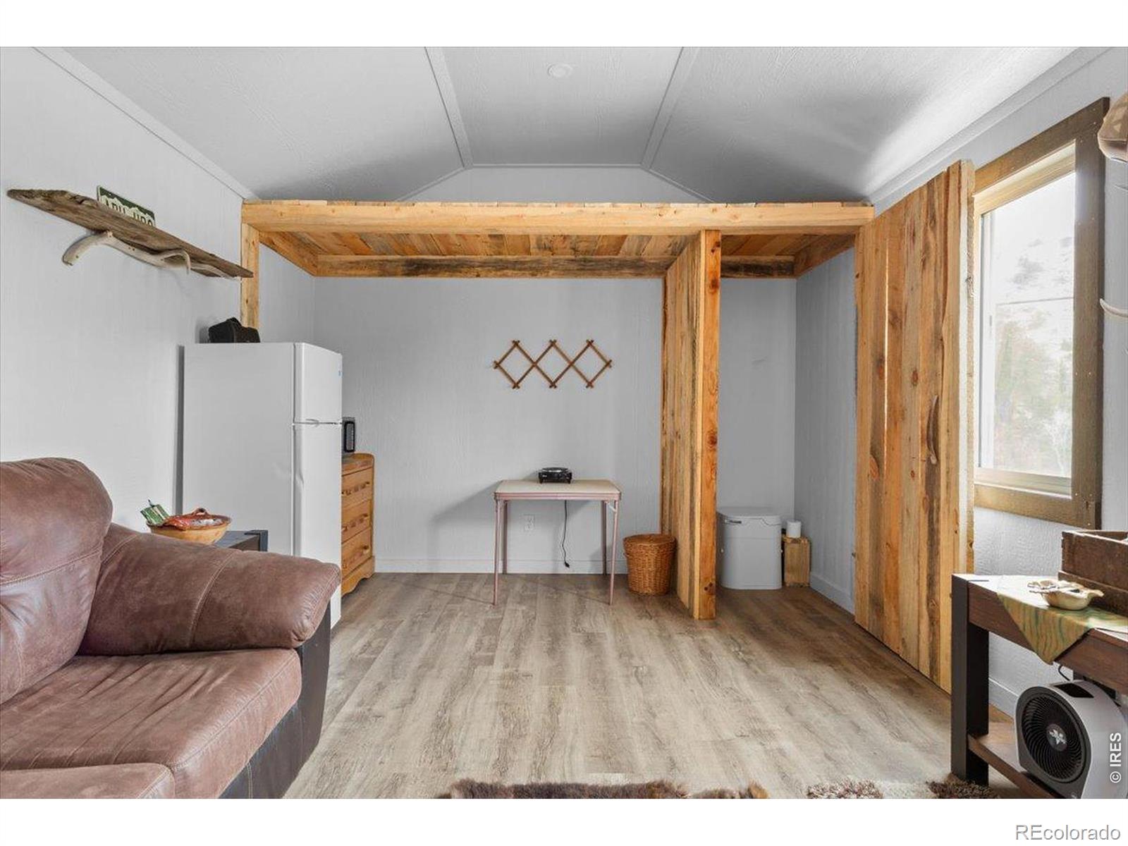 59 W Rustic Road Bellvue CO 80512