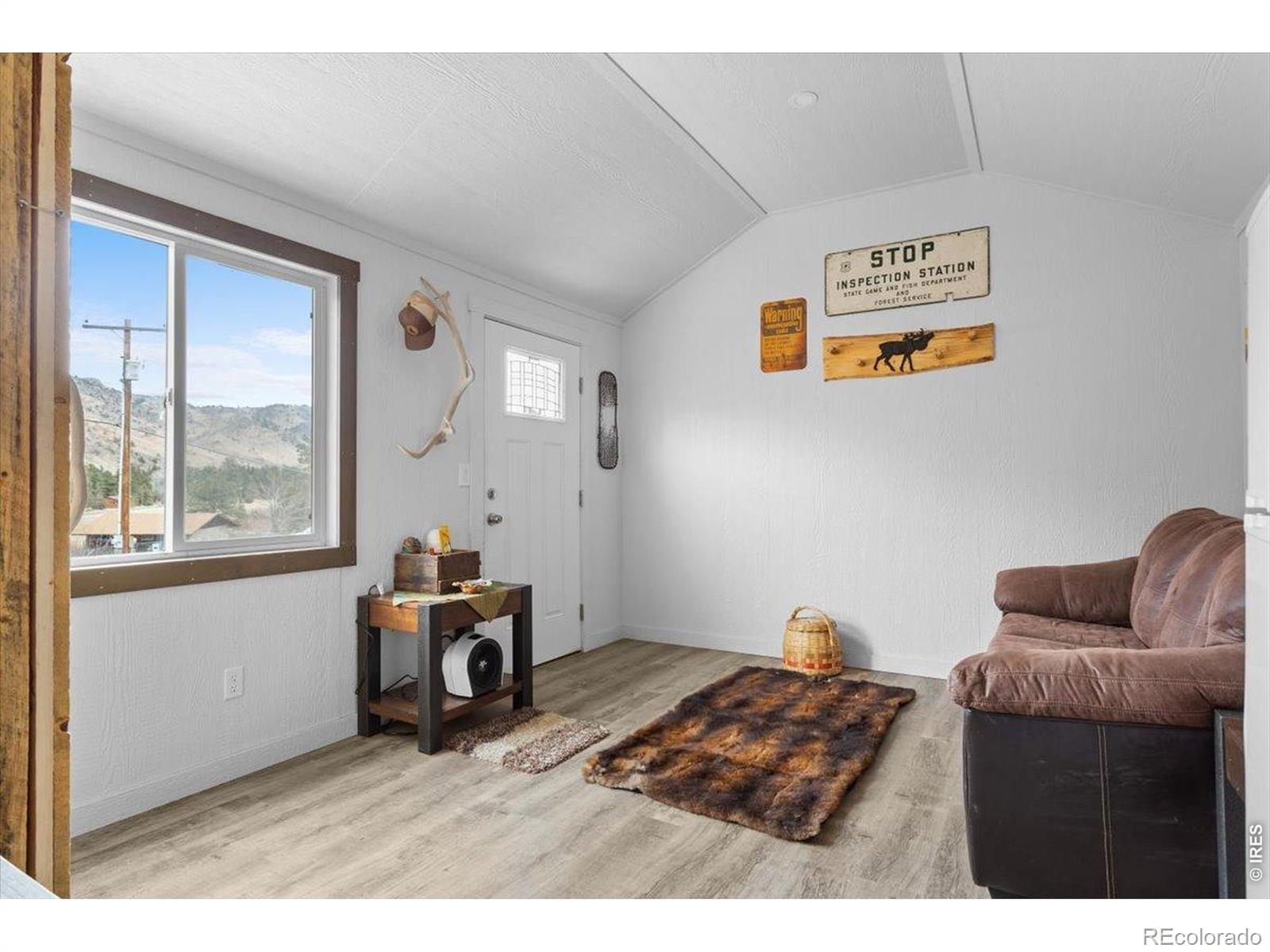 59 W Rustic Road Bellvue CO 80512