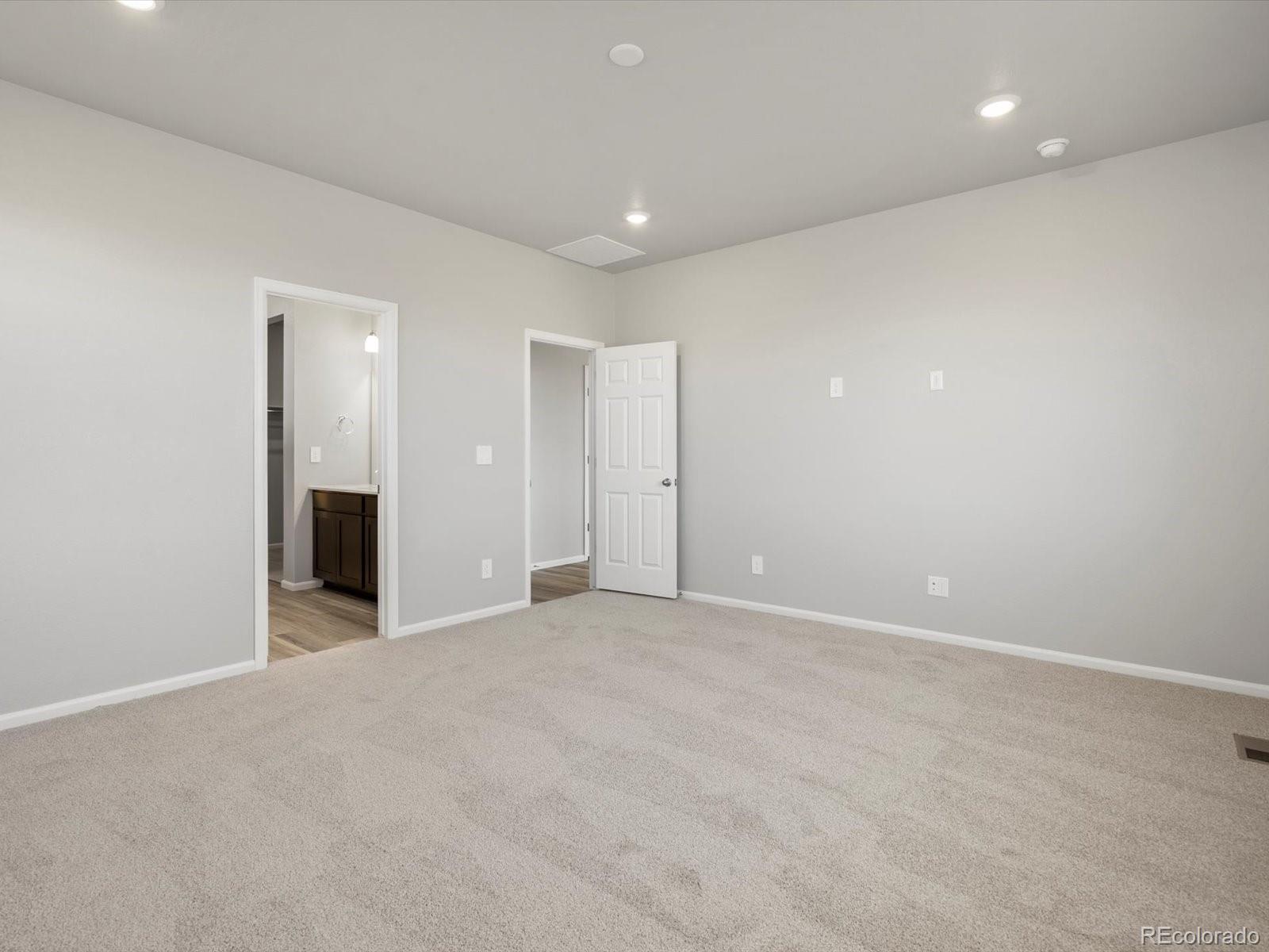 8867 Salida Street Commerce City CO 80022
