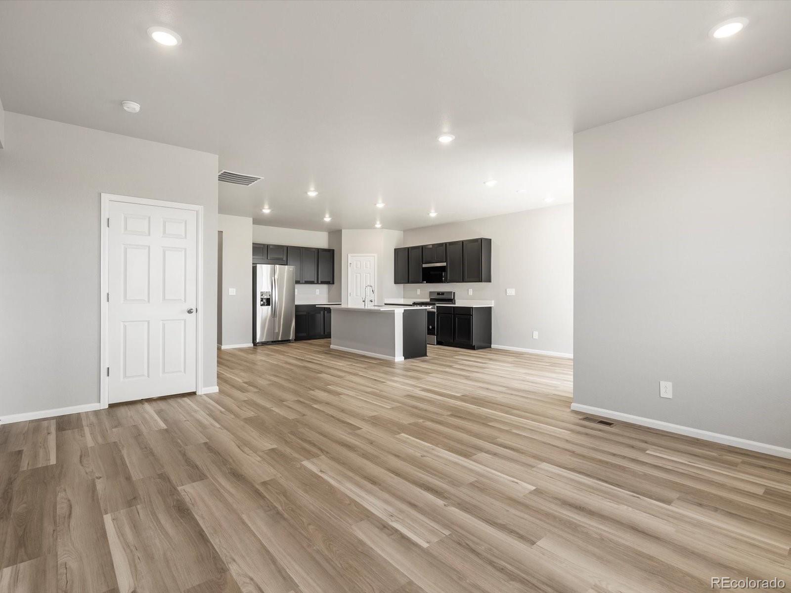 8867 Salida Street Commerce City CO 80022