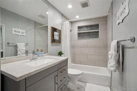 5530 Holland Drive Arvada CO 80002