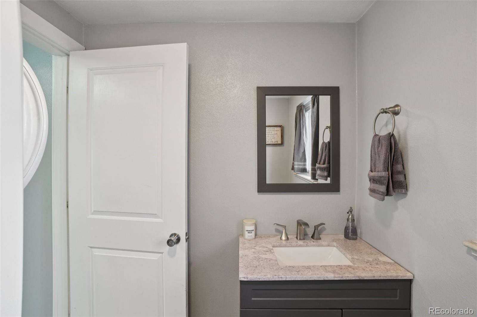 5530 Holland Drive Arvada CO 80002