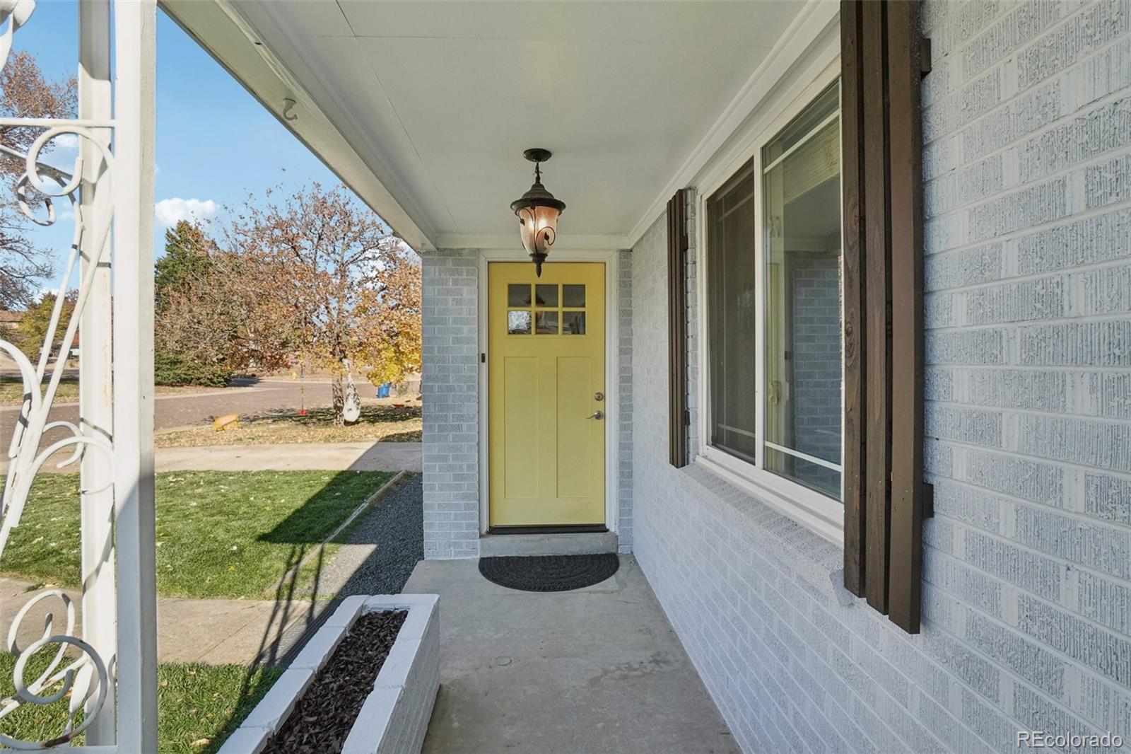 5530 Holland Drive Arvada CO 80002