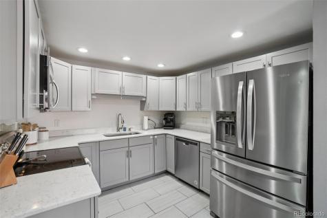 5530 Holland Drive Arvada CO 80002