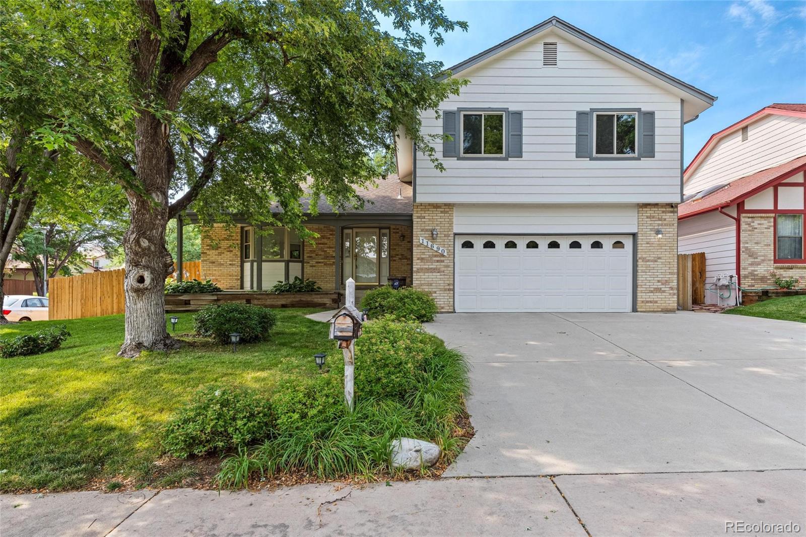 11690 E Adriatic Place Aurora CO 80014