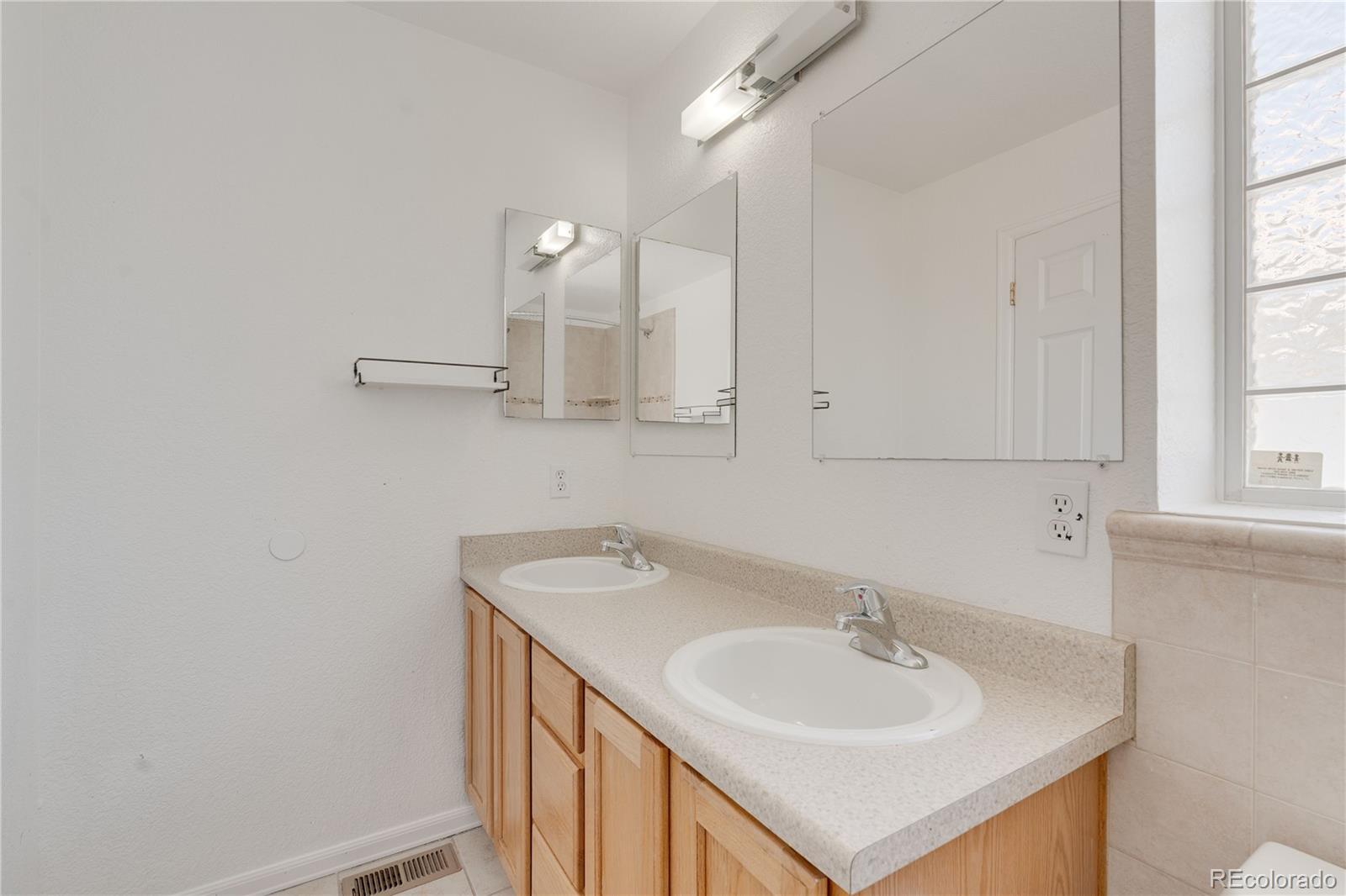 19656 E 50th Avenue Denver CO 80249