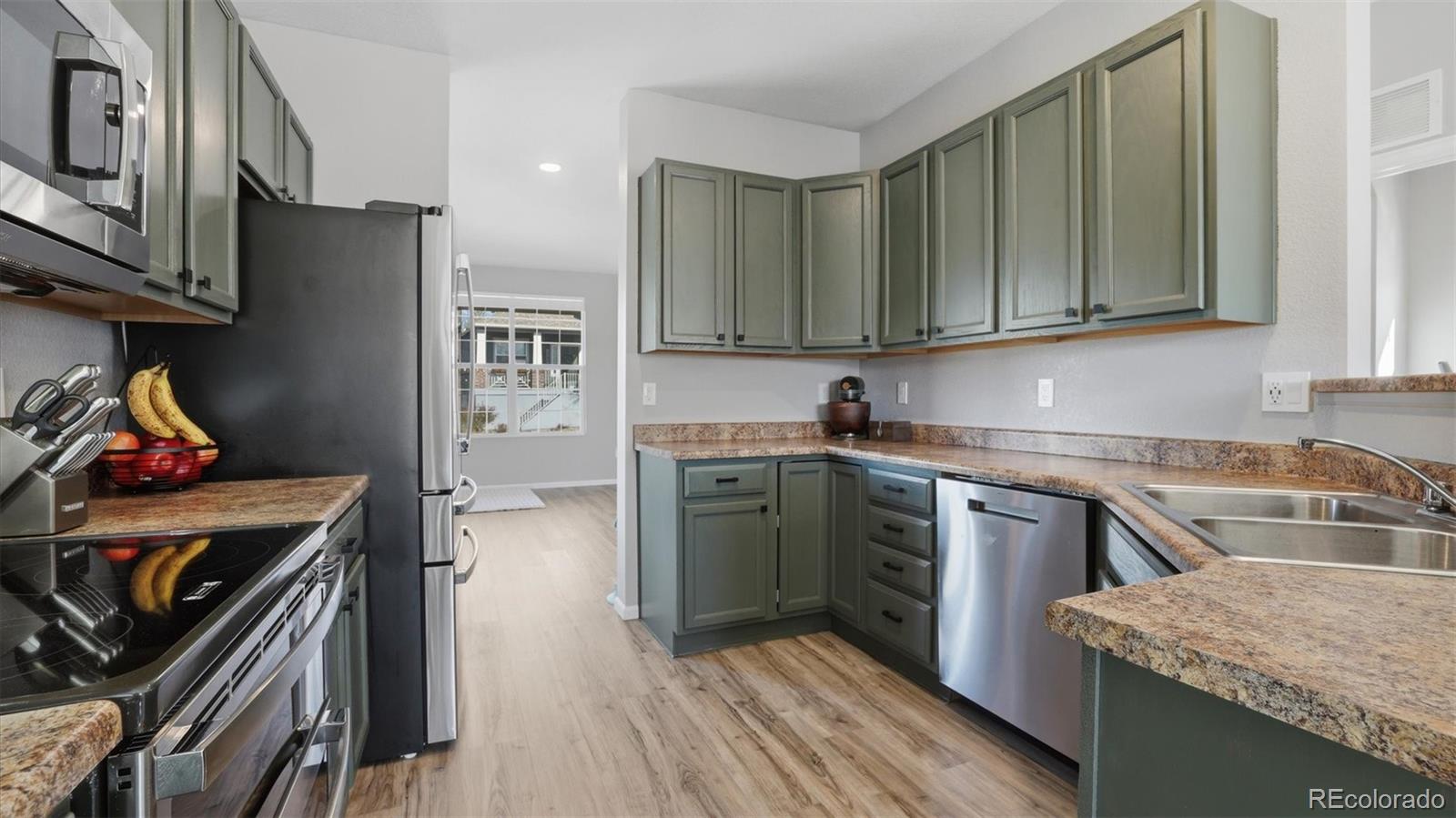 2281 St James Drive Colorado Springs CO 80910