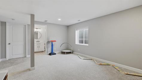 2281 St James Drive Colorado Springs CO 80910