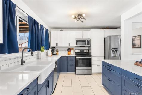 767 Hanover Street Aurora CO 80010