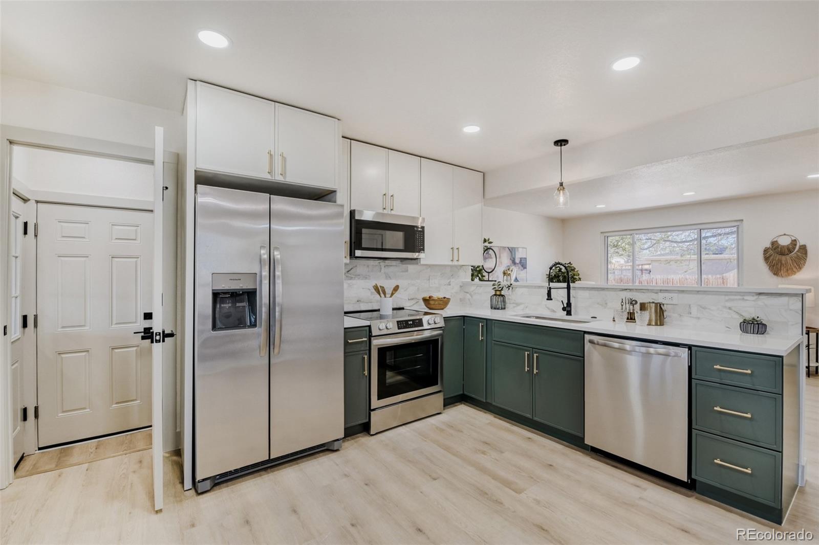 900 Essex Drive Denver CO 80229