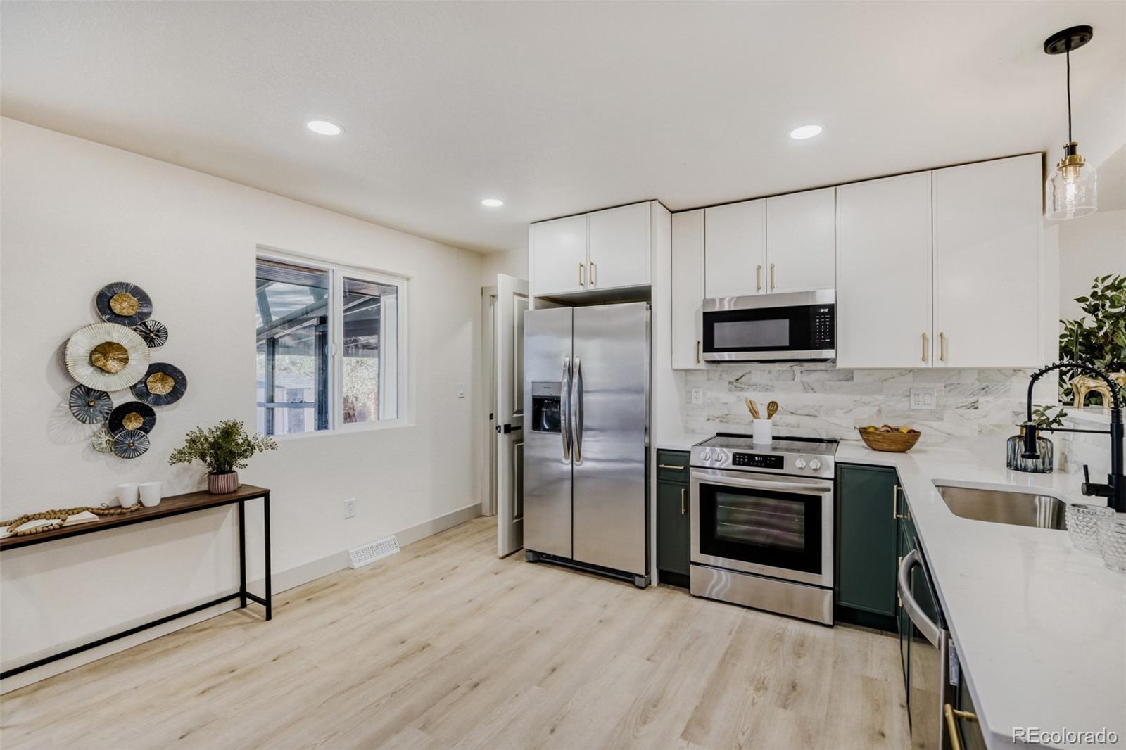 900 Essex Drive Denver CO 80229