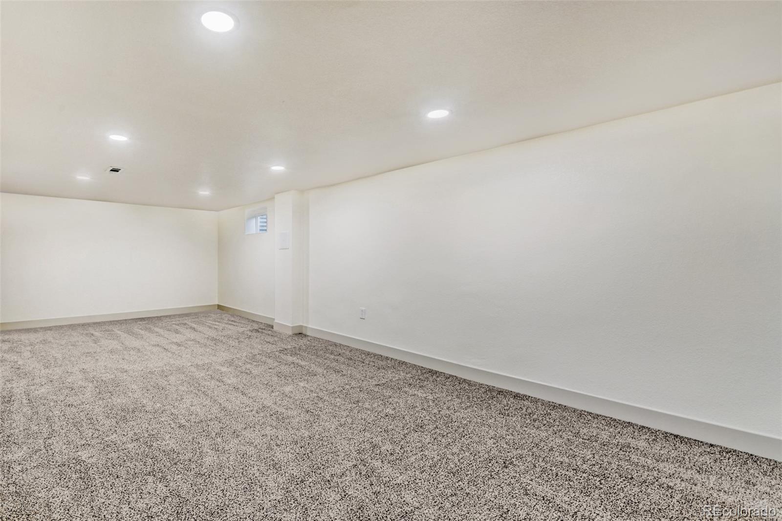 900 Essex Drive Denver CO 80229