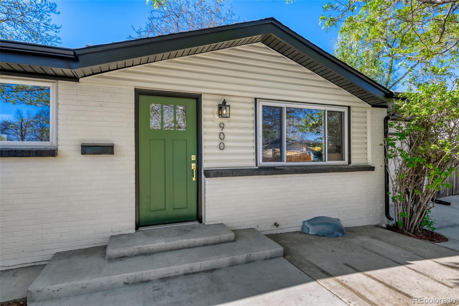 900 Essex Drive Denver CO 80229