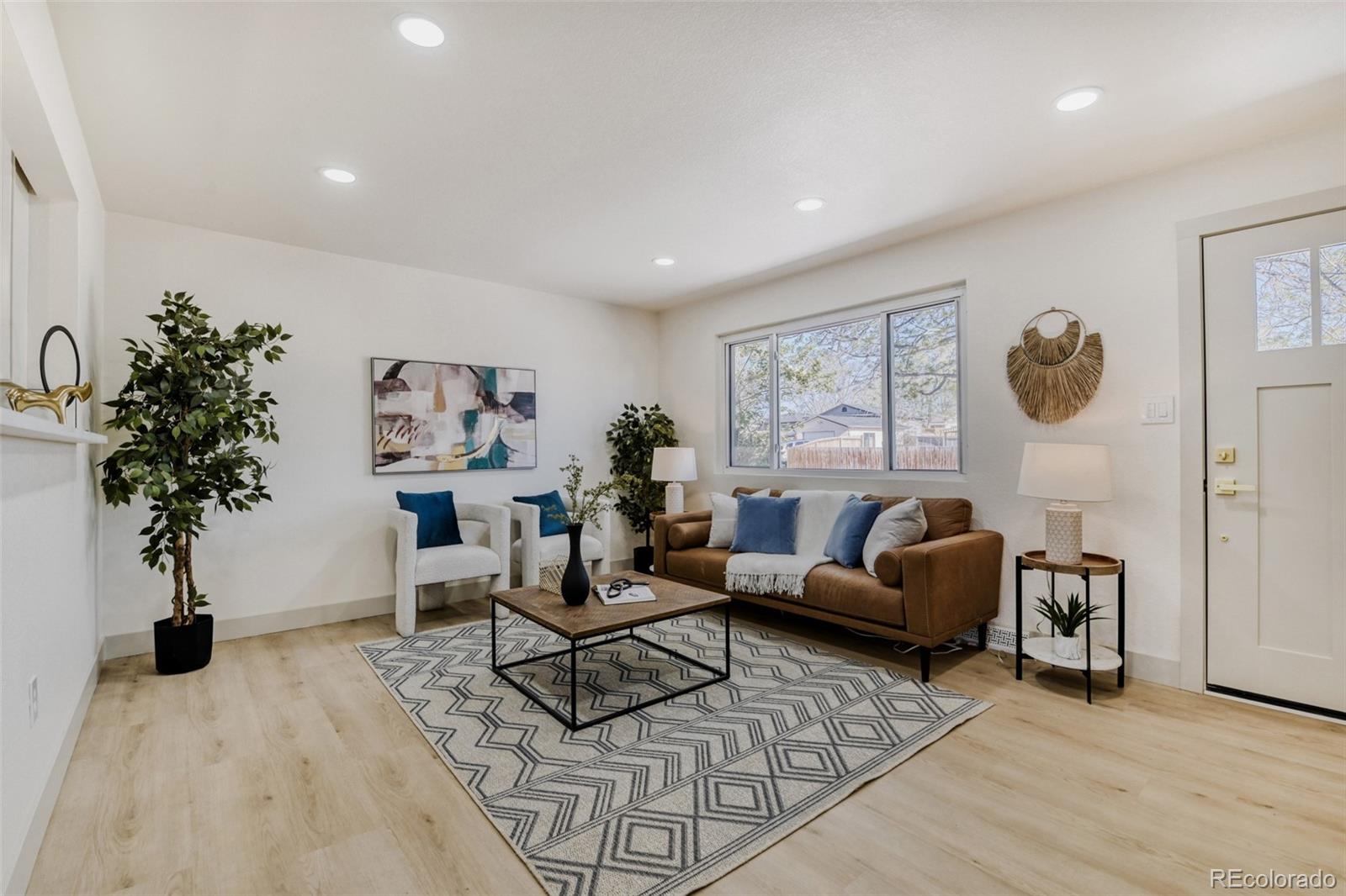 900 Essex Drive Denver CO 80229