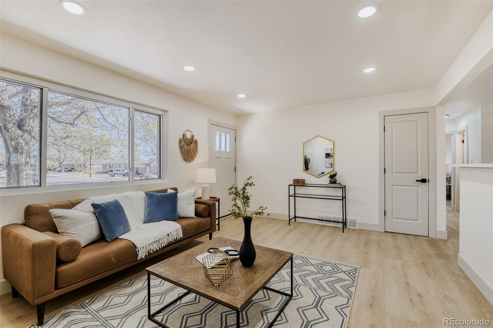 900 Essex Drive Denver CO 80229