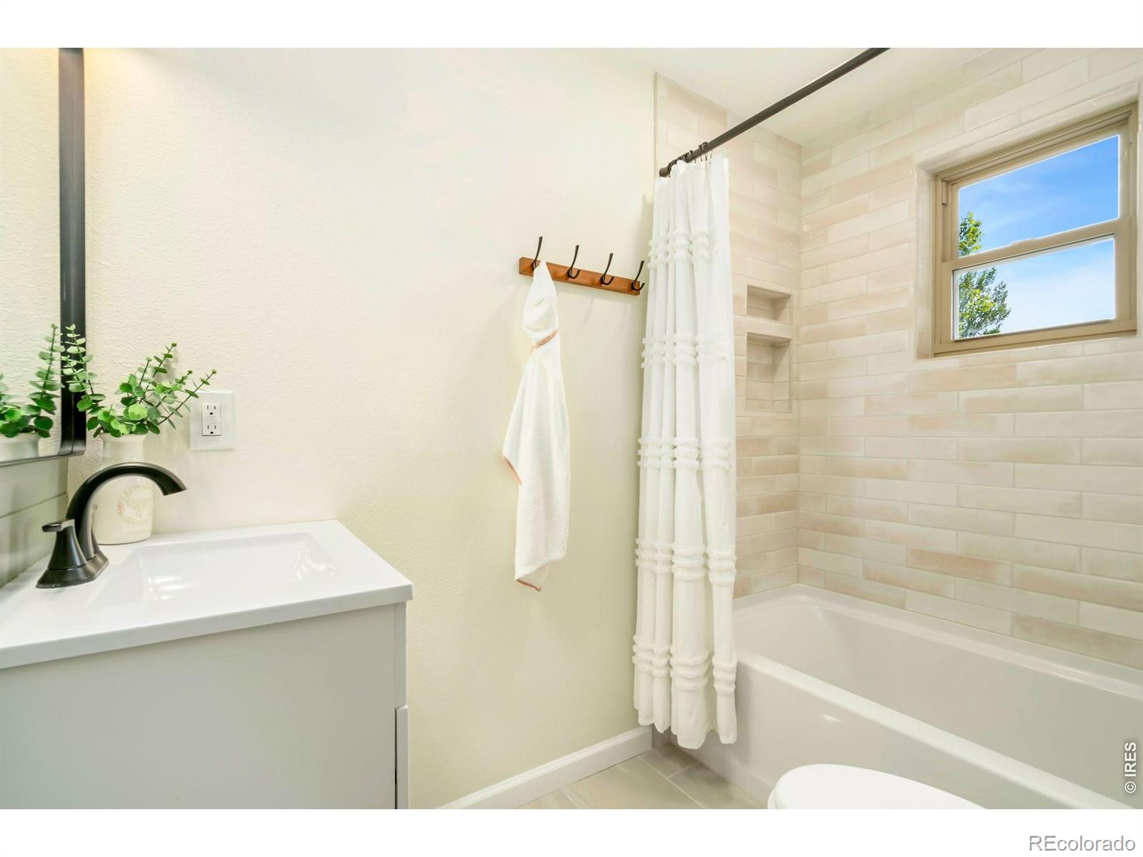825 Parkview Drive Fort Collins CO 80525