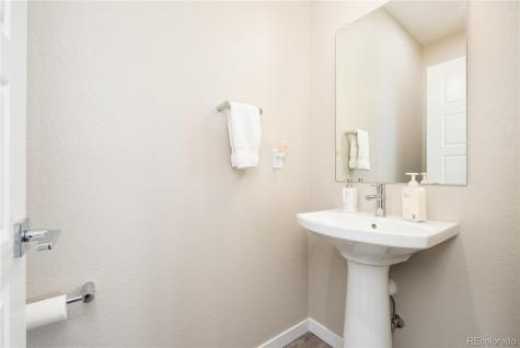 9051 Southurst Court Littleton CO 80129
