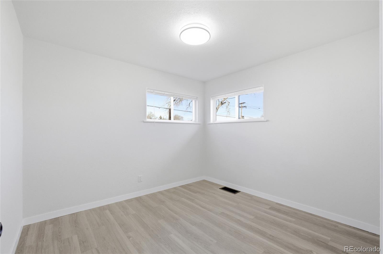 4805 W Custer Place Denver CO 80219