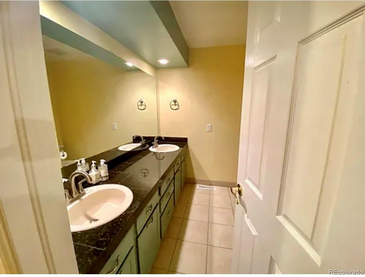 3750 E Kettle Avenue Centennial CO 80122