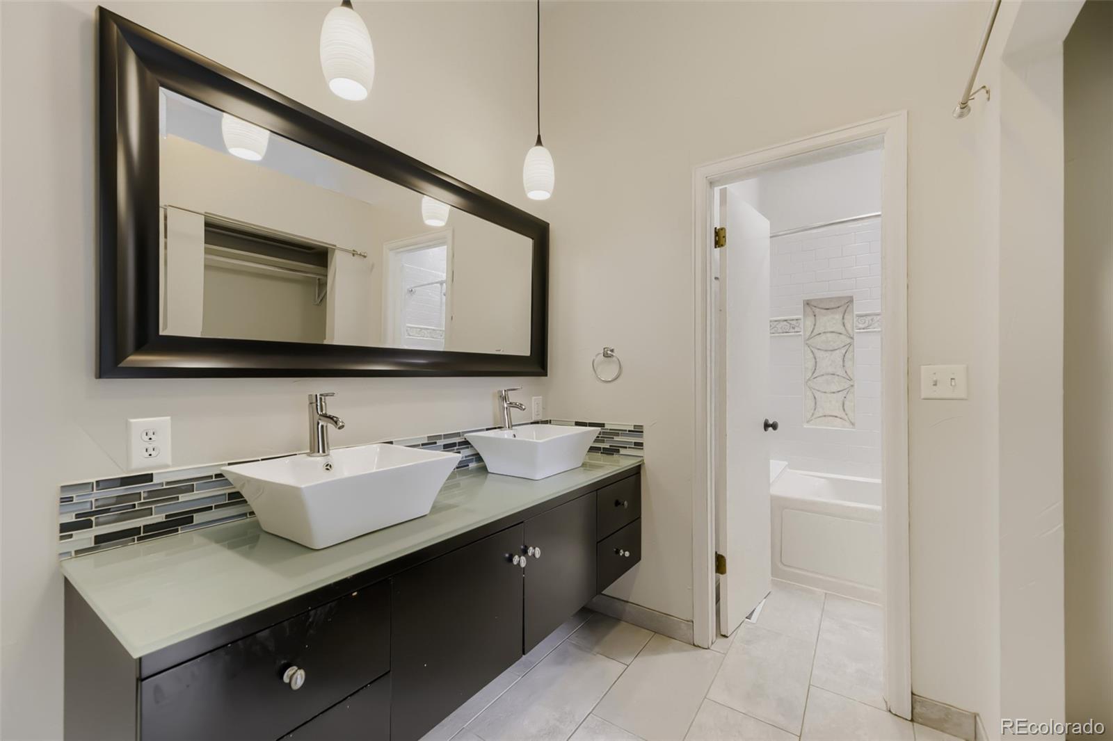 5038 S Evanston Street Aurora CO 80015