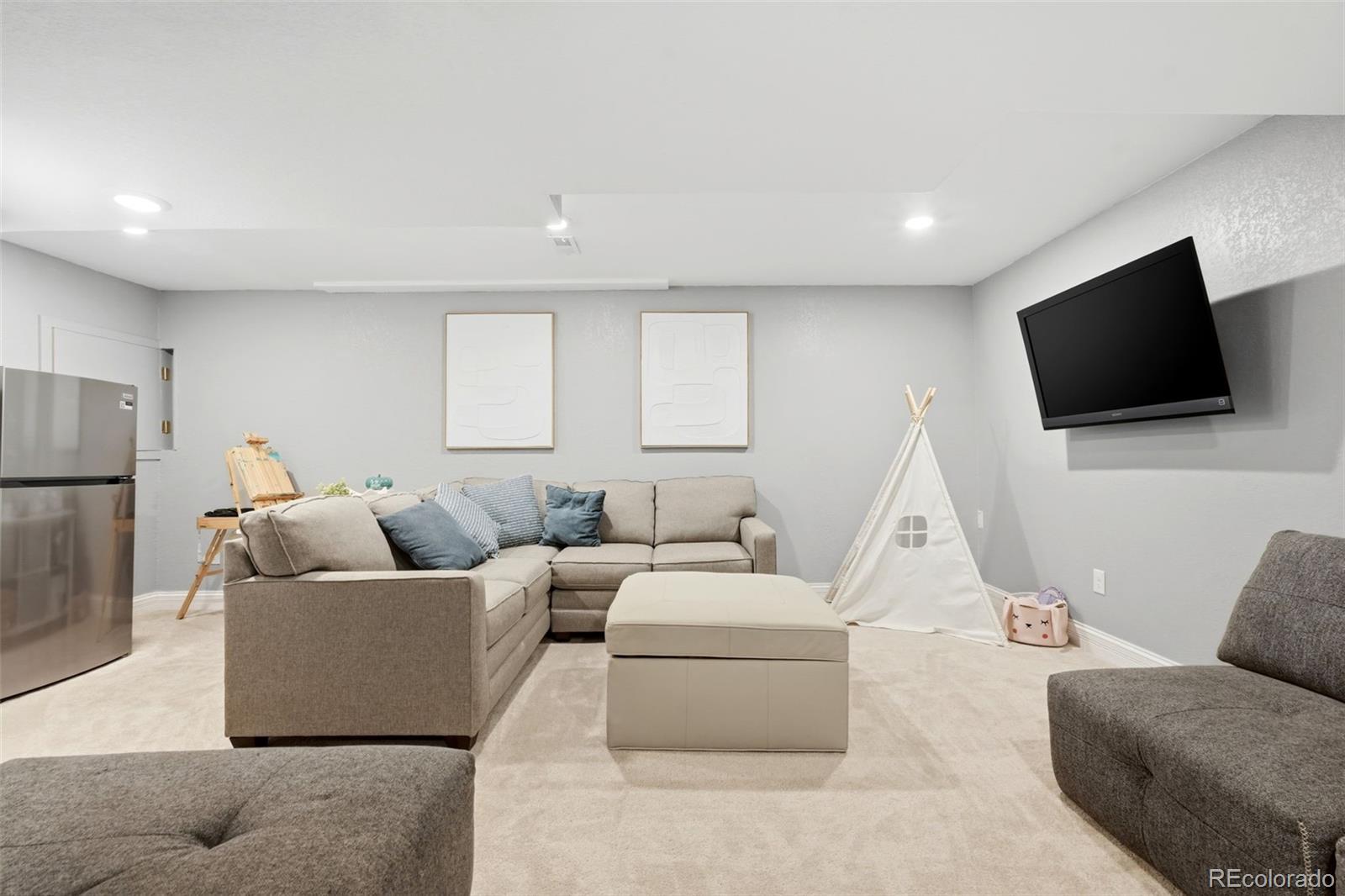 9663 Falcon Court Littleton CO 80125