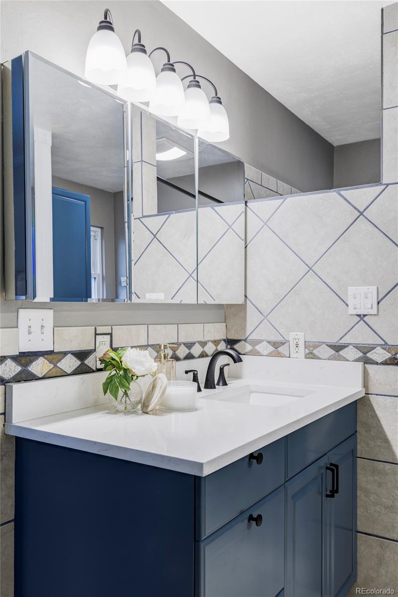 11183 Cambridge Court Parker CO 80138