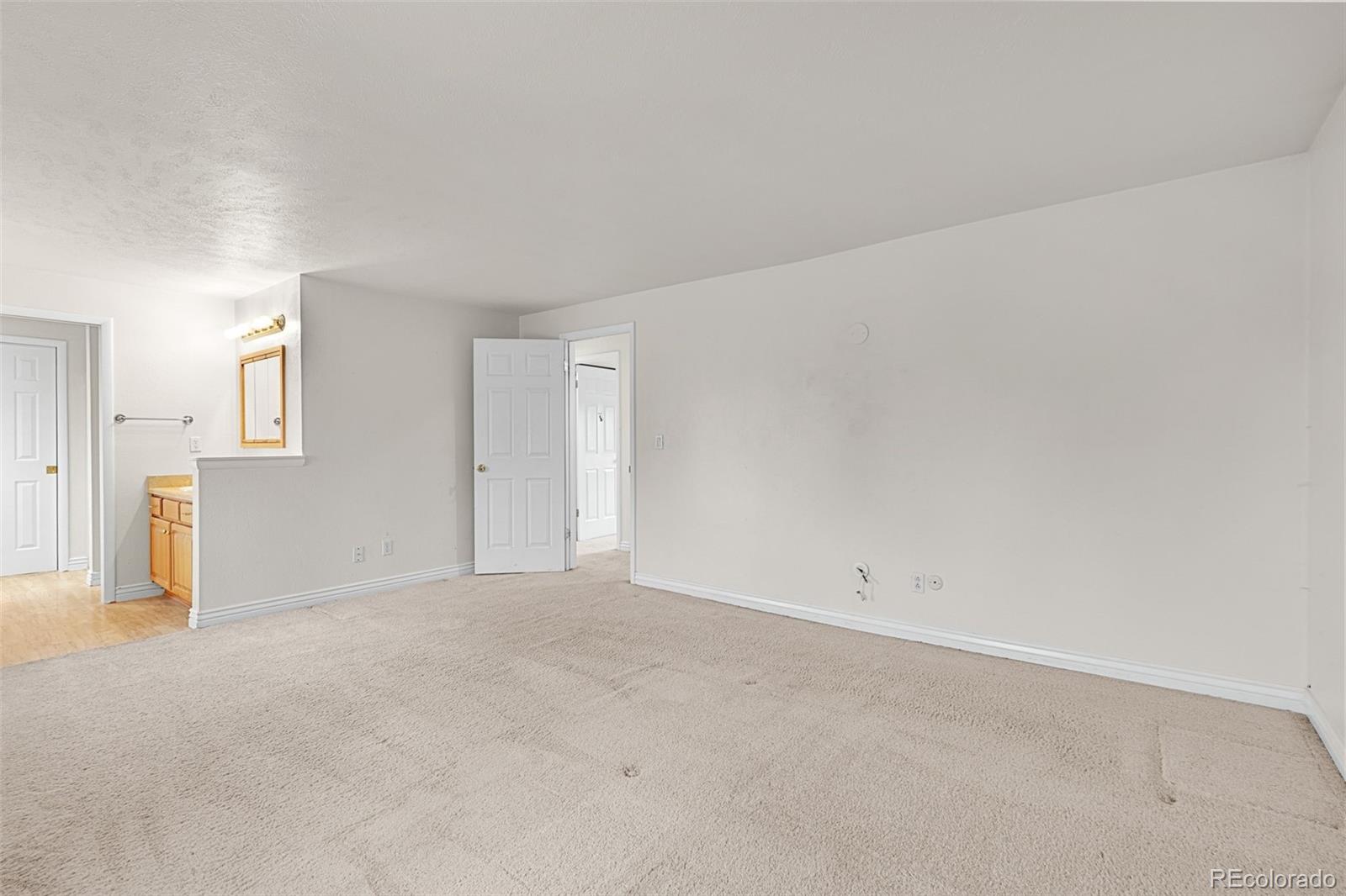 6189 S Ash Circle Centennial CO 80121