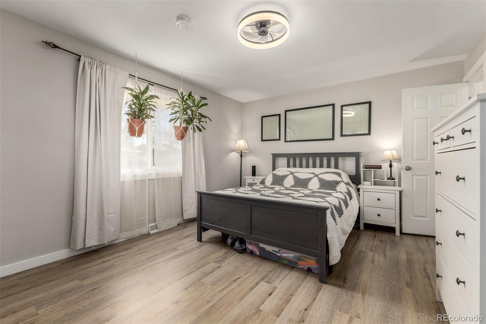 1739 Collyer Street Longmont CO 80501