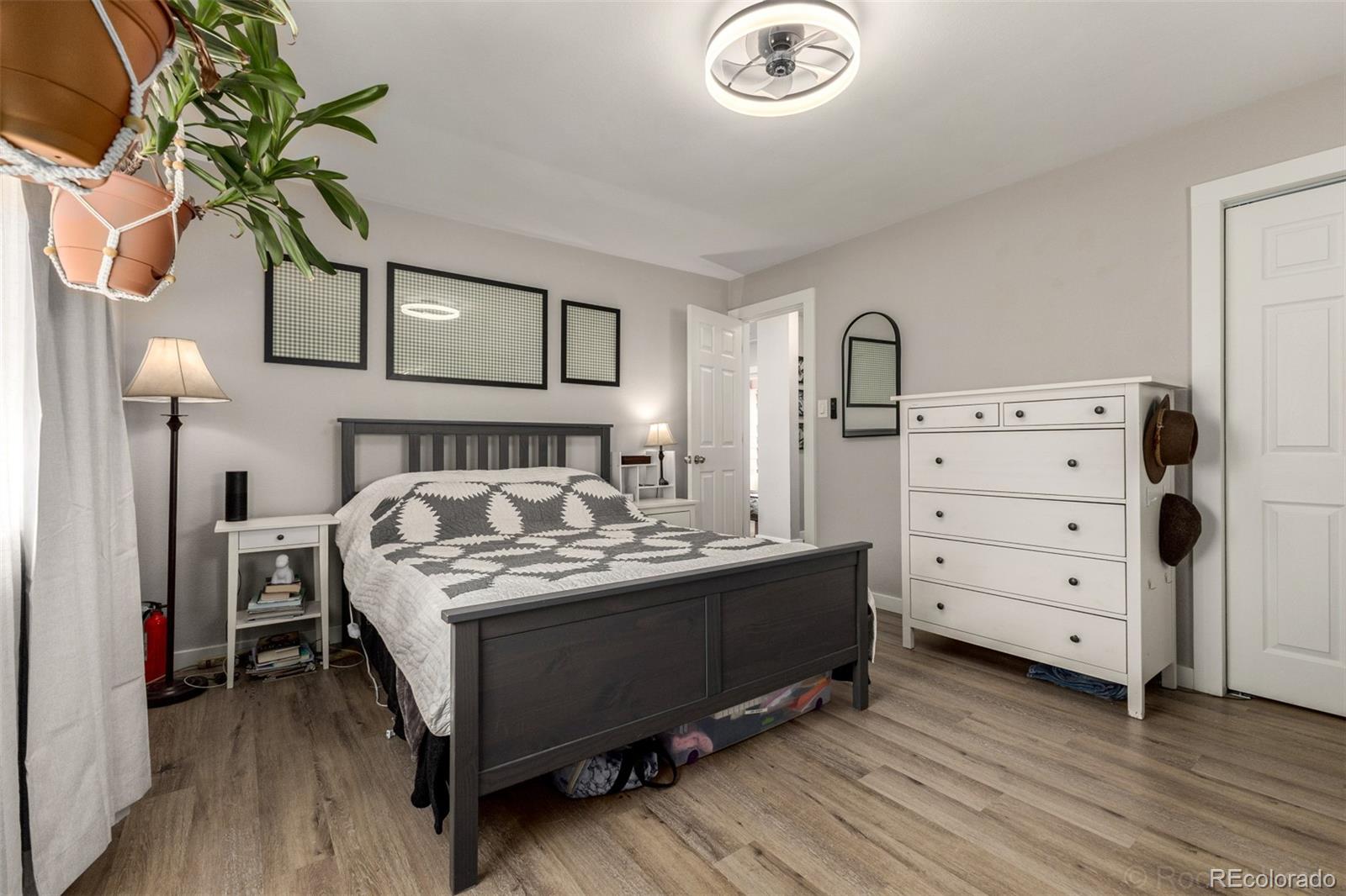 1739 Collyer Street Longmont CO 80501