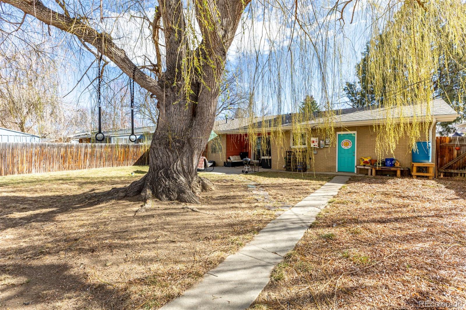 1739 Collyer Street Longmont CO 80501