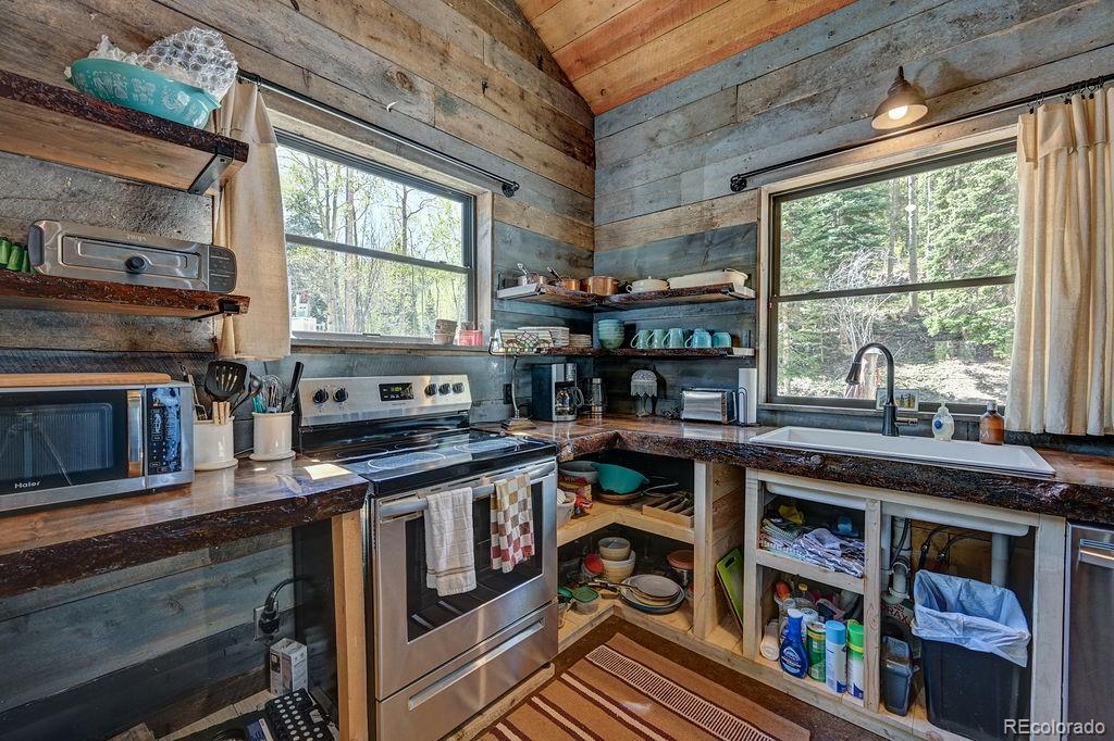 22525 Barnhill Street Salida CO 81201