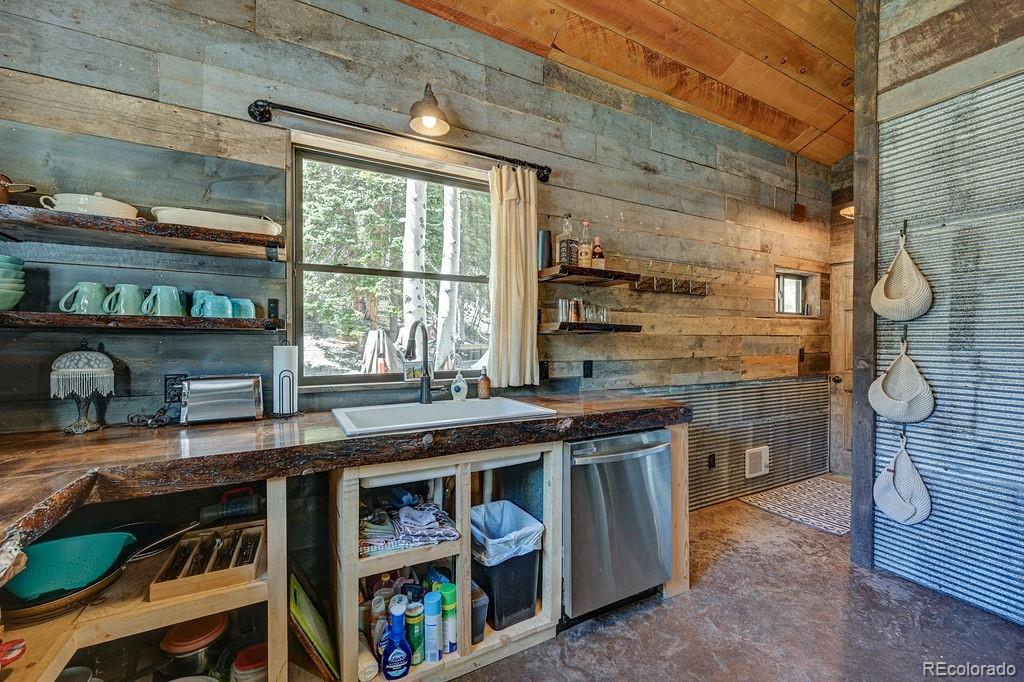 22525 Barnhill Street Salida CO 81201