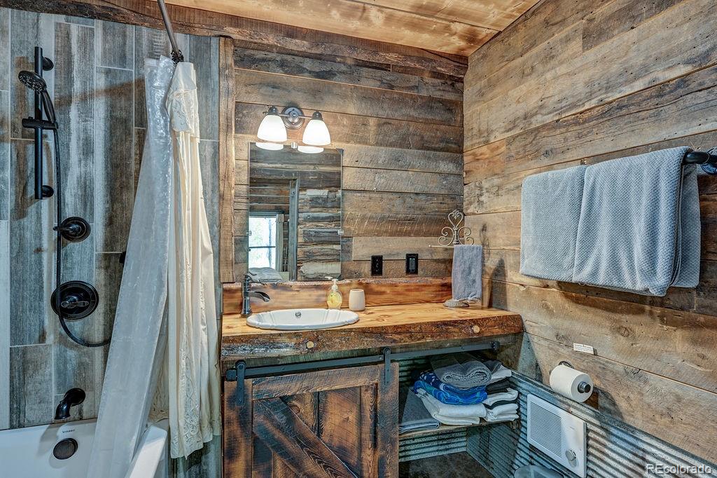 22525 Barnhill Street Salida CO 81201